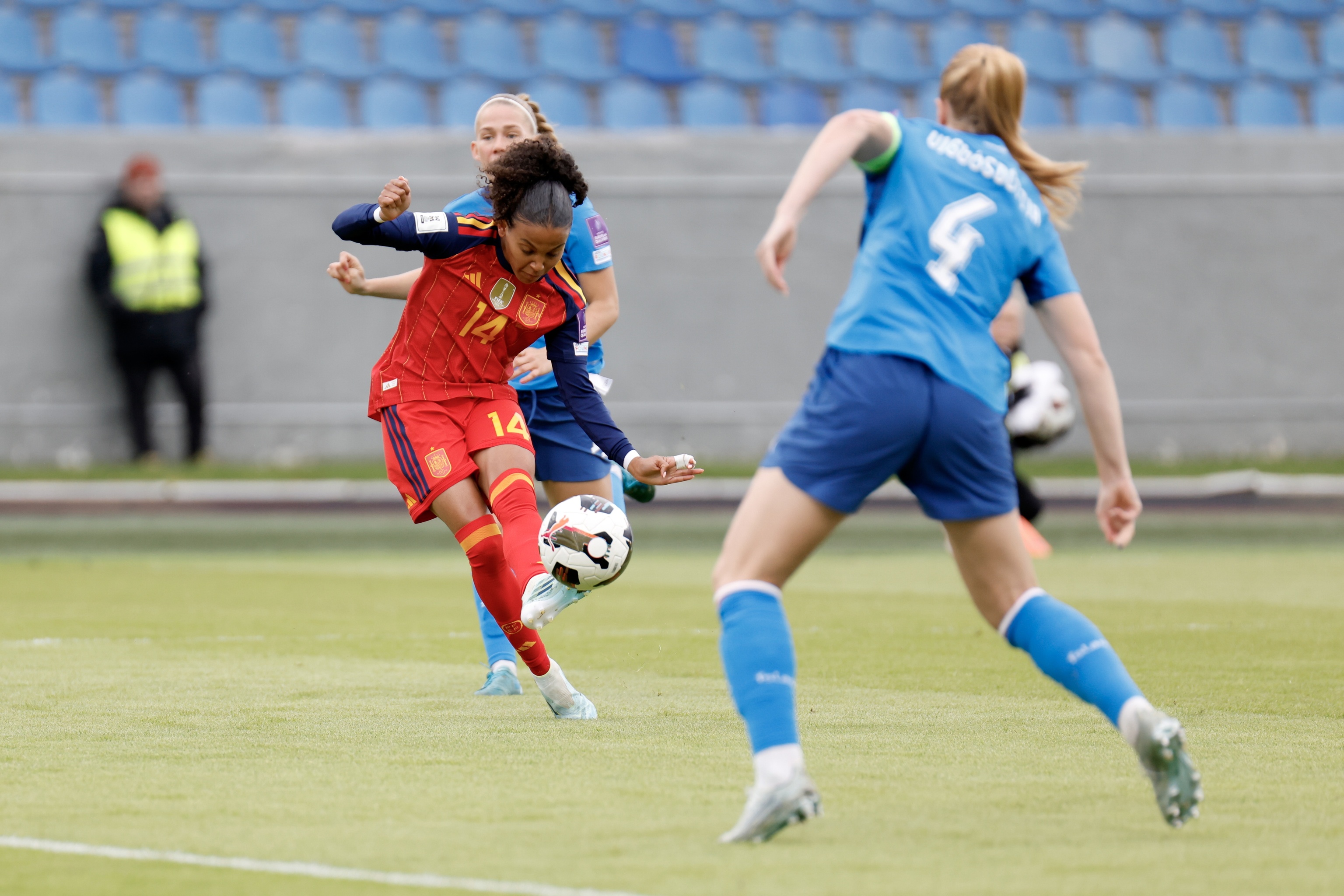 España defenderá su estrella en Brasil 2027 tras aplastar a Islandia La selección de Sonia Bermúdez terminó como primera el grupo A3 y se va de vacaciones con el trabajo cumplido Leer