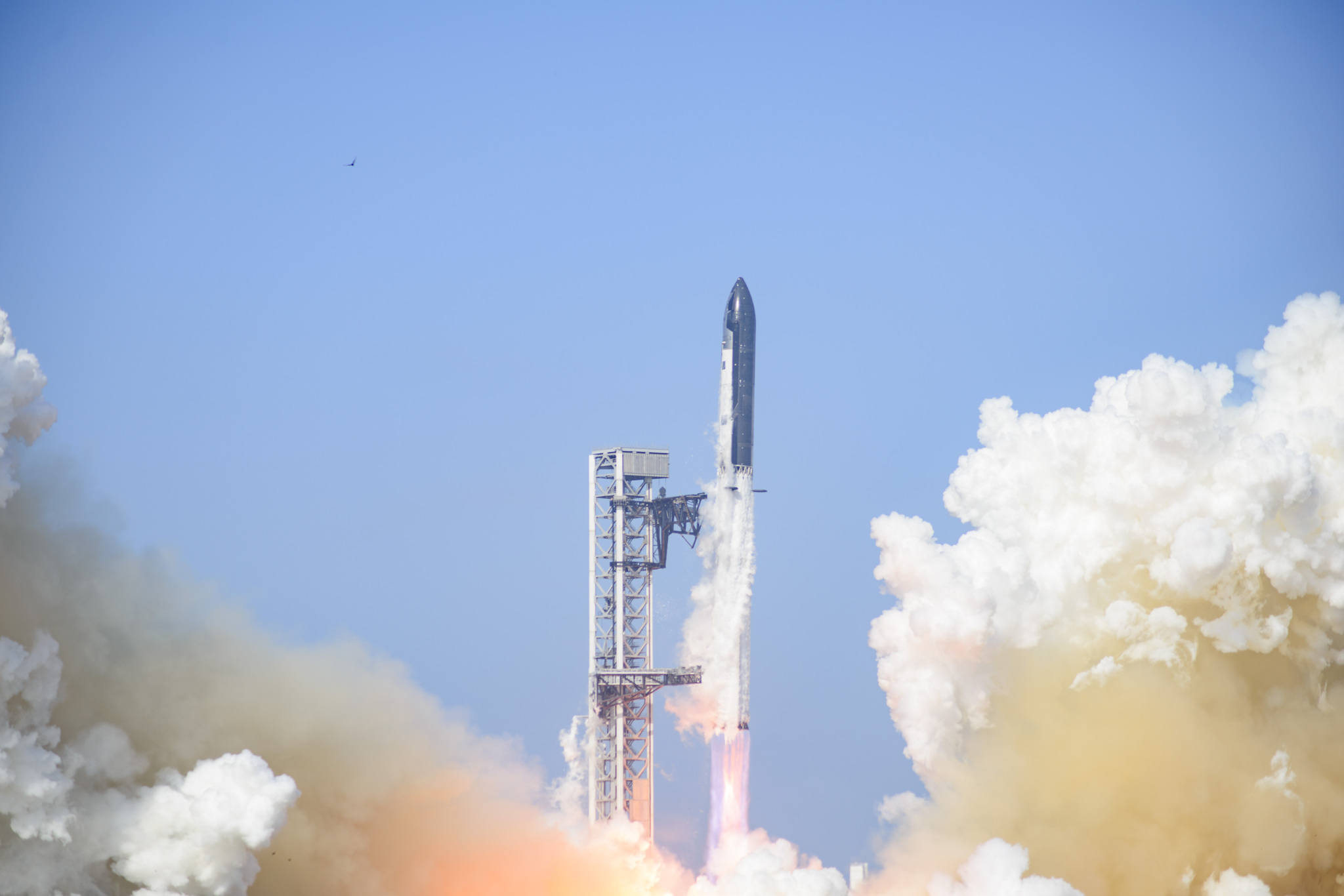 SpaceX: tres factores que anticipan un debut explosivo en Bolsa Los precedentes de OPVs similares apuntan a una gran volatilidad en el primer día de cotización y a una evolución irregular en los meses posteriores. Leer