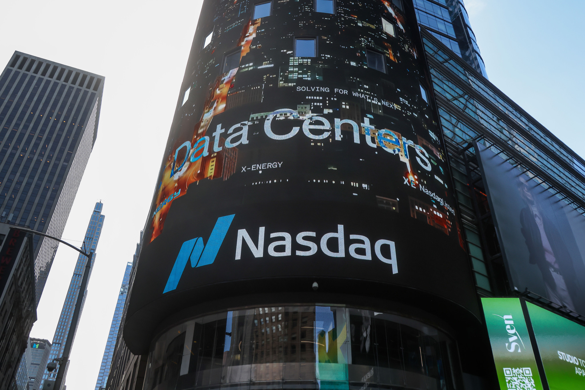 ¿Hay que temer una caída mayor de la tecnología en Bolsa? Tras la intensa corrección de la tecnología el viernes en Wall Street y ayer en Asia, el Nasdaq recupera el pulso y los expertos creen que la caída es puntual. Leer