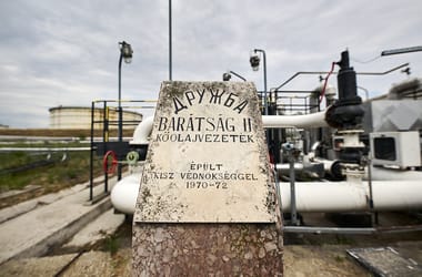 Mégis nyomoznia kell a rendőrségnek a Molnál történt bennfenteskereskedelem-gyanú ügyében A Fővárosi Főügyészség hatályon kívül helyezte a BRFK döntését a feljelentés elutasításáról.